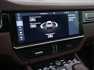 Porsche Cayenne (INCL-BTW) *PANO | CLUB-FULL-LEATHER | SOFT-CLOSE | MEMORY-PACK | SURROUND-VIEW | FULL-LED | NAVI-FULLMAP | AIR-SUSPENSION | DAB | DIGI-COCKPIT | PDC | CRUISE | SPORT-SEATS | 21