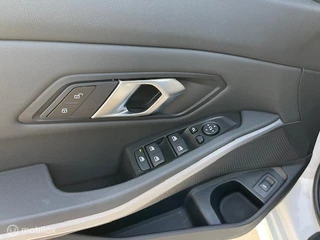 BMW 3 Serie BMW 3-serie Touring 320i High Executive Led-Camera - afbeelding nr 24