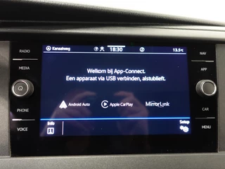 Volkswagen Transporter Volkswagen Transporter 2.0 TDI L2H1 102pk Airco Cruisecontrol Navigatie Apple Carplay parkeersensoren - afbeelding nr 29