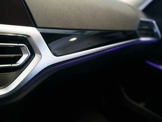 BMW 3 Serie BMW 3-serie Touring 330e 293pk Sport Line | Full LED | Sportstoelen | Adaptive cruise | Trekhaak - afbeelding nr 33