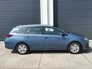 Toyota Auris Toyota Auris 1.8 Hybrid - afbeelding nr 18