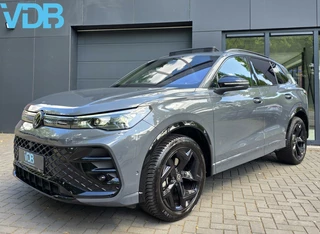 Volkswagen Tiguan Volkswagen Tiguan 1.5 eTSI R-Line BLACKSTYLE DELFIN PANO 360 - afbeelding nr 4