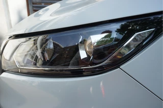 Nissan QASHQAI Nissan QASHQAI 1.2 N-Connecta NL AUTO | NAP | Panoramadak | 360 camera | Lane Departure | Premium Pearl White Parelmoer | Navi | Blue Tooth + DAB | Keyless - afbeelding nr 17