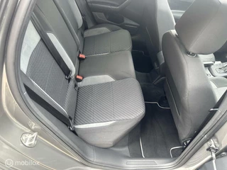 Volkswagen Polo Volkswagen Polo 1.0 TSI DSG 3X R-LINE PANORAMADAK LED VERLICHTING STOELVERWARMING CAMERA ZEER MOOIE AUTO!! - afbeelding nr 10