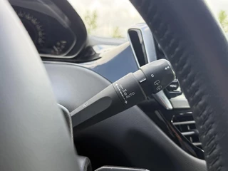 Peugeot 208 Peugeot 208 1.2 PureTech Signature Navi,Airco,Cruise,PDC,Trekhaak,Carplay,Elek ramen,N.A.P,Nieuwe APK bij Aflevering - afbeelding nr 22