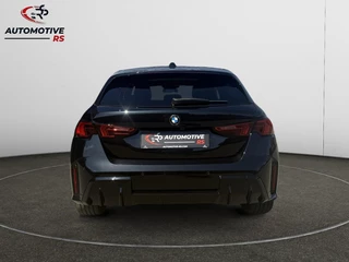 BMW 1 Serie BMW 1-serie 120 | M-Sport Pro | Aero Pakket | Harman/Kardon | Head-Up Display | Pano| Trekhaak | Shadow Line | Cruise Control - afbeelding nr 20
