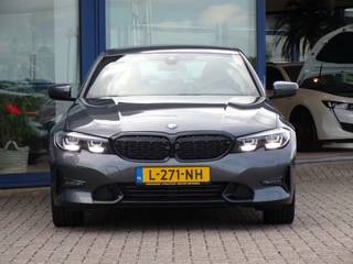 BMW 3 Serie BMW 3 Serie 320i Executive Edition, Automaat / Carplay + Android Auto / Full LED / Camera + Sensoren - afbeelding nr 2