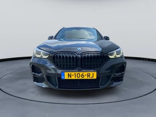BMW X1 BMW X1 xDrive20i High Executive M-pakket Panoramadak - afbeelding nr 2