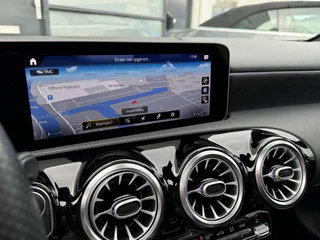 Mercedes-Benz A-Klasse Mercedes A-klasse 180 AMG Pano / Sfeer Automaat - afbeelding nr 17