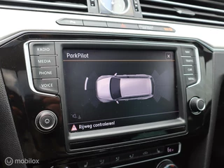 Volkswagen Passat Volkswagen Passat 1.4 TSI GTE Pano LED Trekhaak CarPlay - afbeelding nr 24
