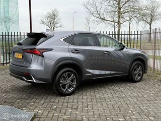 Lexus NX Lexus NX 300h AWD Premium | Pano | Leer | Stoelverwarming - afbeelding nr 6