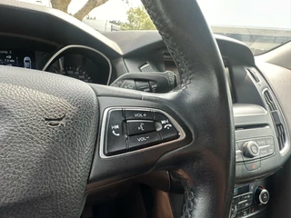 Ford Focus Ford Focus Wagon 1.5 Titanium Navi LED Cruise Climate Stuur/Stoelverwarming Sensoren - afbeelding nr 11