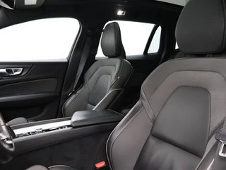 Volvo V60 Volvo V60 B4 AUT(8) R-DESIGN SCHUIFDAK HARMAN KARDON 19INCH TREKHAAK KEYLE - afbeelding nr 13