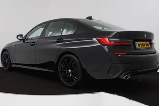 BMW 3 Serie BMW 3-serie 320i High Executive Edition (PARKEERSENSOREN, STOELVERWARMING, LEER, NAVIGATIE, NL-AUTO) - afbeelding nr 5