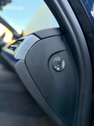 BMW 5 Serie BMW 5-serie M550i xDrive M-Pakket|Pano|Softclose|B&W|Alcantara|360|Leder - afbeelding nr 33