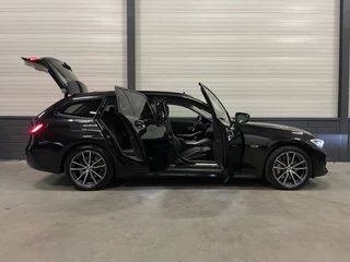 BMW 3 Serie PANO/HEAD-UP/ACC/LEER-SPORT/SFEER/CAMERA/KEYLESS/SHADOW-LINE/18