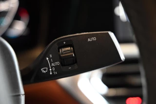 BMW 3 Serie BMW 3-serie 330i M-Sport Individual - Nappaleer - 360 Camera - Adaptive Cruise Control - Stuurverwarming - Keyless Entry - Schuifd - afbeelding nr 46