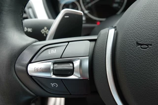 BMW 3 Serie BMW 320i Touring M-sport LEDER LED NAVI 184PK NAP AUTOMAAT - afbeelding nr 15