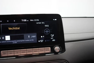 Hyundai Kona Hyundai Kona Electric Fashion 64 kWh - Carplay, Camera, Stoelverw. SOH 100% - afbeelding nr 20