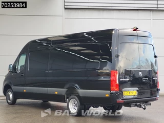 Mercedes-Benz Sprinter Mercedes Sprinter 519 CDI Automaat Dubbellucht L4H2 XXL 3500kg trekhaak ACC LED Camera Navi 16m3 Airco Trekhaak - afbeelding nr 2