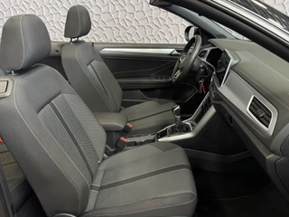 Volkswagen T-Roc Volkswagen T-Roc Cabrio TSI VIR.COCKPIT CARPLAY NAVI IQ.LED STOEL/STUUR.VERW DAB ADAP.CRUISE 05/2024 