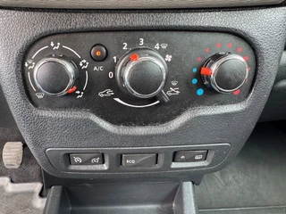 Dacia Lodgy Dacia Lodgy 1.2 TCe 10th Anniversary 7persoons 100.000km Airco,Cruisecontrol,Navigatie - afbeelding nr 11