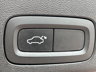 Volvo XC60 Volvo XC60 2.0 T5 Momentum Pro | ACC | Leder | Trekhaak | Pano | Intellisafe Pro Line | Navi | - afbeelding nr 7