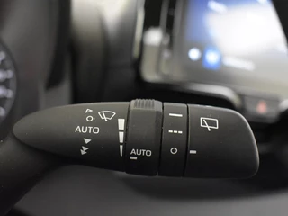 Toyota Yaris Toyota Yaris 1.5 Hybrid 115 Active | Facelitft | LM Velgen | Carplay - afbeelding nr 28