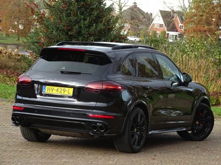 Porsche Cayenne Porsche Cayenne 3.0 S E-Hybrid 410PK / Porsche Sport Design / LED - afbeelding nr 9
