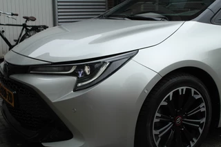 Toyota Corolla Touring Sports Toyota Corolla Touring Sports 2.0 Hybrid 184pk GR-Sport NL-Auto NAP 10 Jaar Garantie Clima Cruise  Carplay Camera Keyless 17