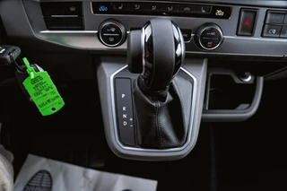 Volkswagen Transporter Volkswagen Transporter T6.1 CARAVELLE 2.0 TDI 150 PK DSG L2H1 DUB/CAB A-Klep ACC | LED | Digital Cockpit | Leder | Apple Carplay/Android Auto - afbeelding nr 21