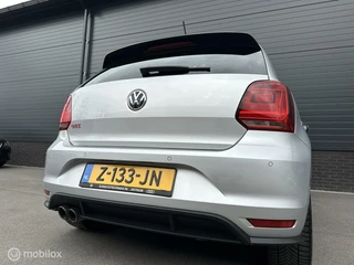 Volkswagen Polo Volkswagen Polo 1.8 TSI GTI VOL*CLIMA*CRUISE*CARPLAY*PDC*DCC - afbeelding nr 17