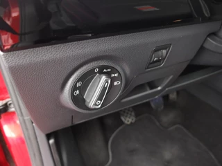SEAT Ibiza SEAT Ibiza 1.0 TSI 116PK FR Business Intense BEATS AUDIO / CAMERA / CARPLAY / NAVI / CLIMA / PDC / BLUETOOTH / ACC / NL-AUTO - afbeelding nr 28