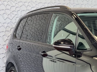 Volkswagen Touran Volkswagen Touran 1.5 TSI 150PK 7P CARPLAY NAVI CAMERA LED ELEK.KLEP VIR.COCKPIT DODE.HOEK DET. STOELVERW KEYLESS 7P 7PERS 10/2024 