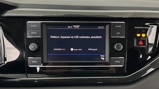 Volkswagen Polo Volkswagen Polo 1.0 TSI LIFE ADAPT CRUISE NAVI VIA APP CONNECT - afbeelding nr 17