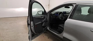 Ford Kuga Ford Kuga 2.5 PHEV Titanium 225pk | Driver Assistance Pack | Winterpack | AGR Stoelen met half leder | Trekhaak Wegklapbaar | Michelin Cross Climate - afbeelding nr 9