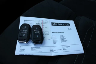 Opel Astra Opel Astra 1.2 Ultimate | GS-Line | Pano | AGR | Camera | Stoelverwarming - afbeelding nr 7