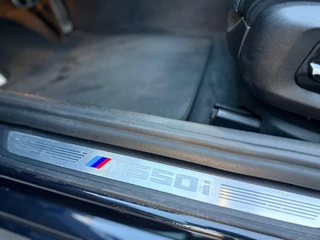 BMW 5 Serie BMW 5-serie M550i xDrive M-Pakket|Pano|Softclose|B&W|Alcantara|360|Leder - afbeelding nr 74