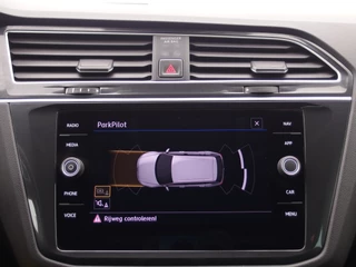 Volkswagen Tiguan TREKHAAK / CARPLAY / NAVI / CLIMA / PDC / BLUETOOTH / ACC / NL-AUTO - afbeelding nr 30