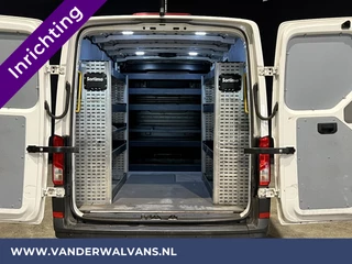 Volkswagen Crafter Volkswagen Crafter 2.0 TDI 141pk L3H2 L2H1 inrichting Euro6 Airco | Camera | Apple Carplay | Android Auto Parkeersensoren, Bijrijdersbank, 3000kg trekvermogen - afbeelding nr 3