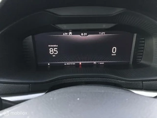 Škoda Karoq Skoda Karoq 1.0 TSI Ambition Business Trekhaak Panoramadak Mooie uitstraling Virtuele cockpit - afbeelding nr 17
