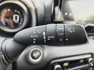 Toyota Yaris Toyota Yaris 1.5 Hybrid GR Sport | Premium Pack | Pano | JBL | Navi - afbeelding nr 14