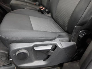 Ford Transit Custom Ford Transit Custom L1H1 Trend Airco Bluetooth Navi Trekhaak Parkeersensoren - afbeelding nr 11