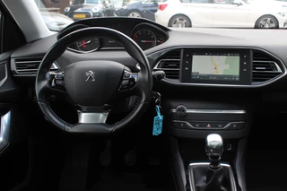 Peugeot 308 Peugeot 308 SW 1.2 PureTech Blue Lease Exe. / NIEUWSTAAT! / Panoramadak / Navigatie / Parkeerhulp V+A / 16'' / DAB / Cruise Control - afbeelding nr 9