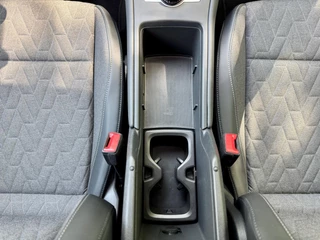 Volkswagen Tiguan Volkswagen TIGUAN 1.5 eTSI DSG Lane ass Drive pilot CarPlay 150 PK Keyless Camera Sfeerverlichting Life edition Direct leverbaar - afbeelding nr 42