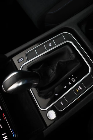 Volkswagen Passat Navigatie, Apple carplay, Climate, - afbeelding nr 15