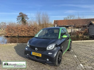 smart Fortwo greenflash prime 18 kWh| Pano | Leder | Camera