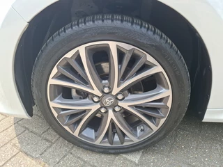 Toyota Yaris Toyota Yaris 1.5 Hyb. Executive - afbeelding nr 4
