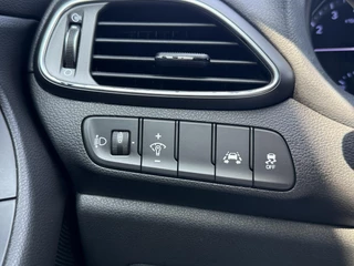 Hyundai i30 Hyundai i30 1.0 T-GDI Comfort 2e Eigenaar,Camera,Navi,Dealer Onderhouden,120pk,Clima,Cruise,Pdc,Lm Velgen,Nieuwe Apk bij Aflevering - afbeelding nr 23