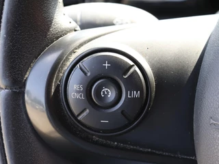 MINI One Mini Mini 1.5 One Automaat Business Edition | Navigatie | PDC | Cruise Control | Airco | 17